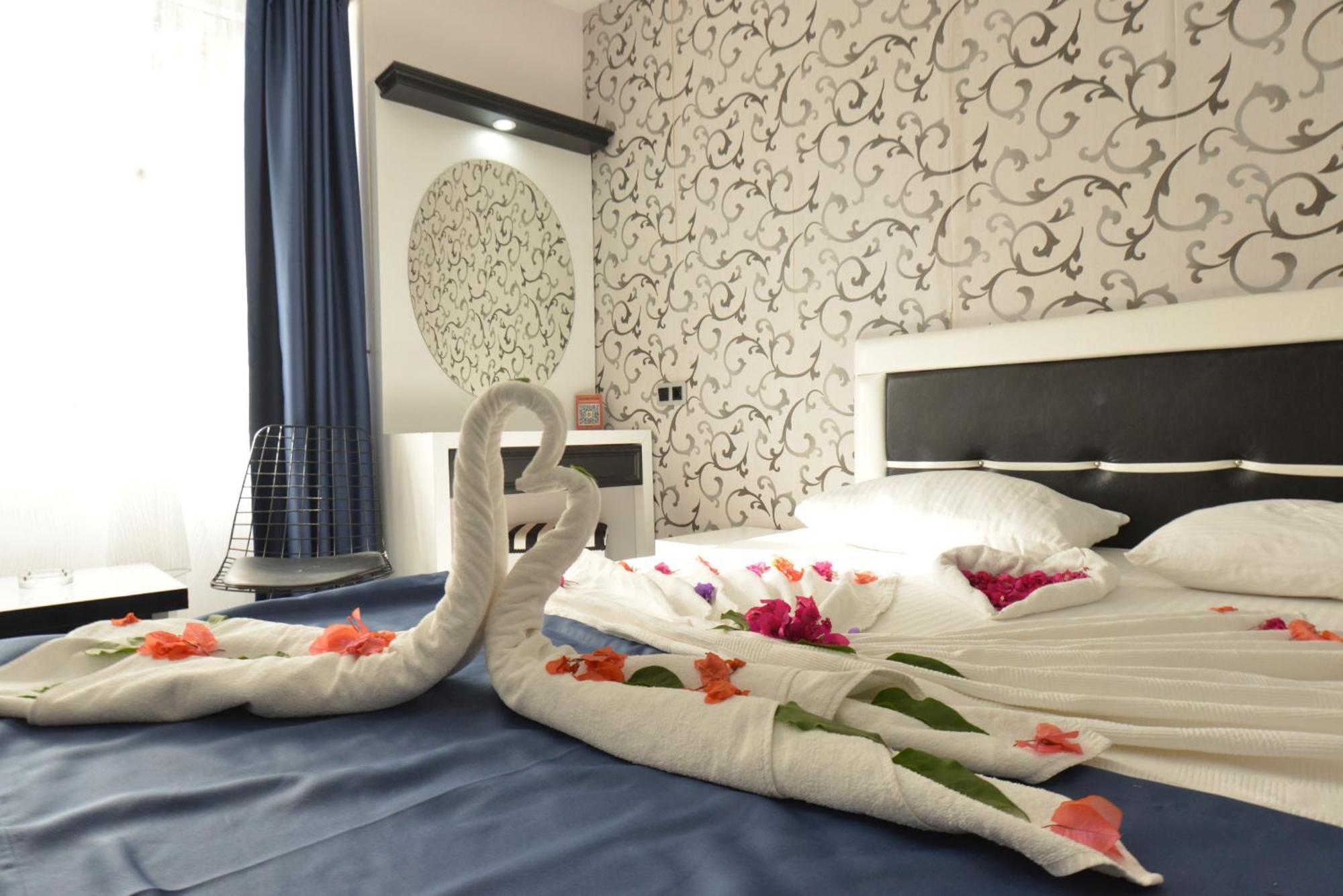 La Rezidans Hotel Antalya Bagian luar foto